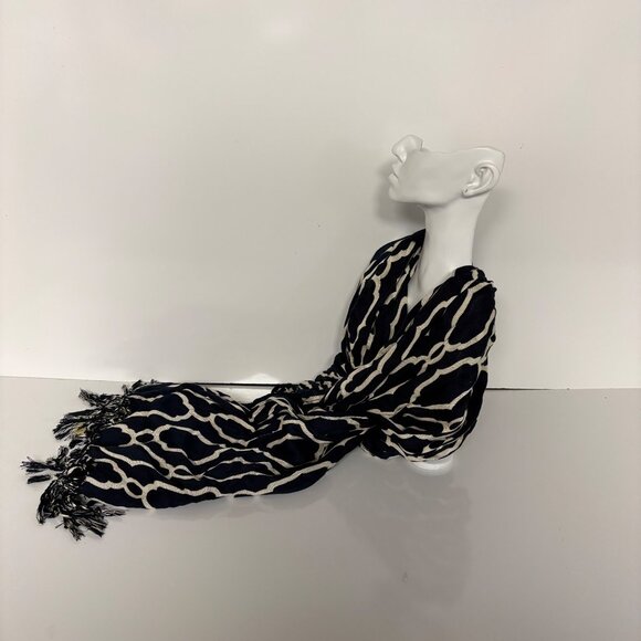 Spartina 449 Scarf Sallie Ann Navy Cream Geometric Fringe Wrap Shawl NEW - Picture 8 of 8